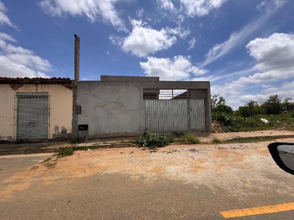 Imóvel com excelente localização — Casa no Sao Pedro, Vitoria da Conquista - BA, N. SN QD18, 3 quartos, 140m²
