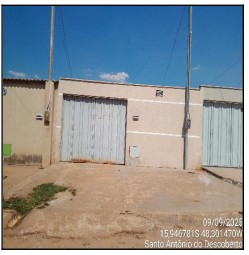 Imóvel com potencial — Casa no Jardim Ana Beatriz I, Santo Antonio do Descoberto - GO, N. SN LOTE 04-C, 2 quartos, 180m²
