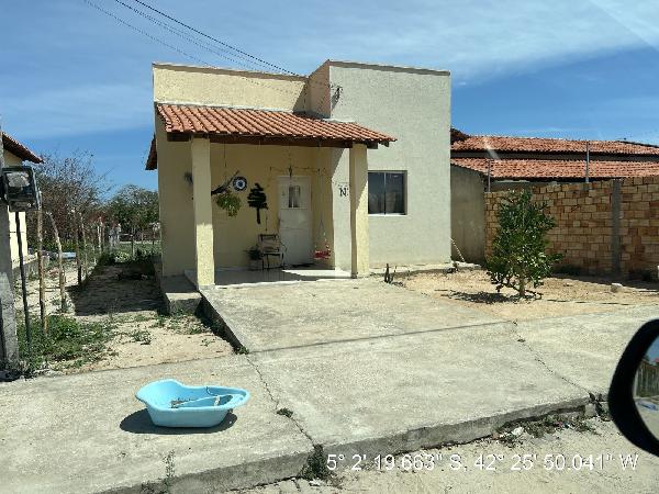 Oferta com destaque — Casa no Recanto dos Altos, Altos - PI, N. SN CS 49, 2 quartos, 1 vaga, 200m²