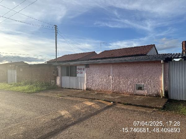 Oferta com vantagem — Casa no Lot Girassol Residen, Cocalzinho de Goias - GO, N. SN QD 21, 2 quartos, 207m²