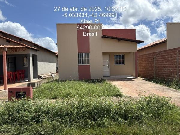 Oferta promissora — Casa no Centro, Altos - PI, Nº 102, 2 quartos, 180m²