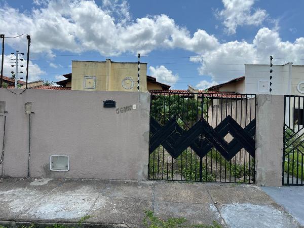 Oportunidade valiosa — Casa no Planalto da Galiléia, Horizonte - CE, Nº 567, 2 quartos, 396m²