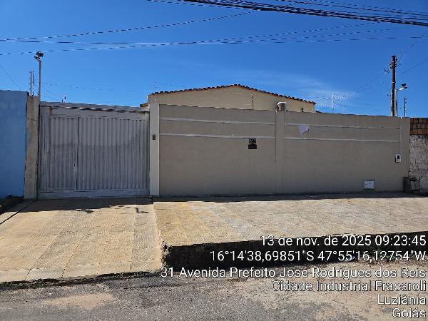 Imóvel com localização privilegiada — Casa no Parque Estrela Dalva Vii, Luziania - GO, Nº 31, 2 quartos, 1 vaga, 360m²
