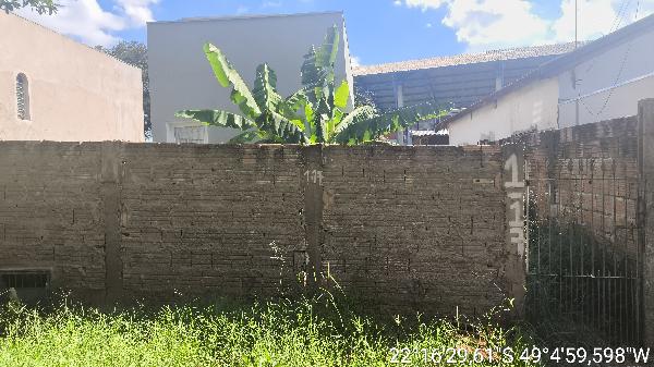 Imóvel com potencial de valorização — Casa no Nucleo Habitacional Vanuire, Bauru - SP, N. SN LT 03 QD 17, 1 quarto, 140m²