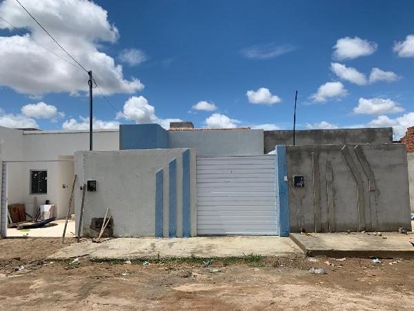 Oportunidade para moradia — Casa no Jardim do Sertão, Nossa Senhora da Gloria - SE, Nº 254, 2 quartos, 1 vaga, 135m²