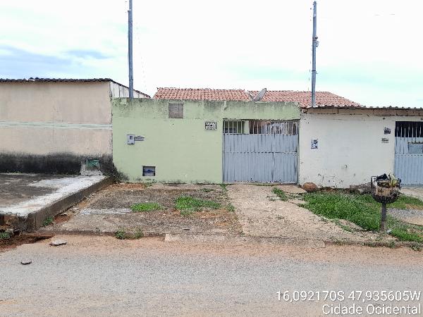 Condição facilitada — Casa no Parque Nova Friburgo B, Cidade Ocidental - GO, LOTE 21, 2 quartos, 1 vaga, 180m²