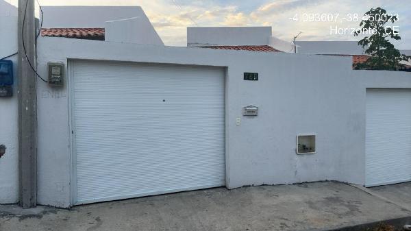 Imóvel com potencial — Casa no Vertente, Horizonte - CE, Nº 75-D, 2 quartos, 1 vaga, 402,8m²