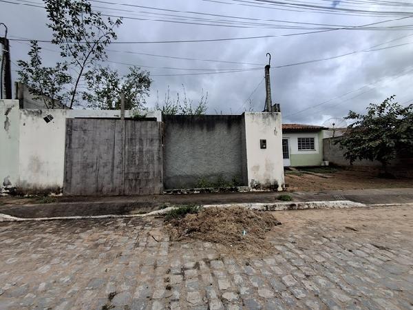 Imóvel selecionado — Casa no Euno Andrade da Silva, Belo Jardim - PE, Nº 39, 2 quartos, 148,2m²