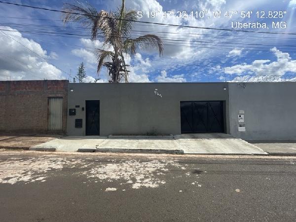 Casa, 2 quartos, 200 m² - Foto 1
