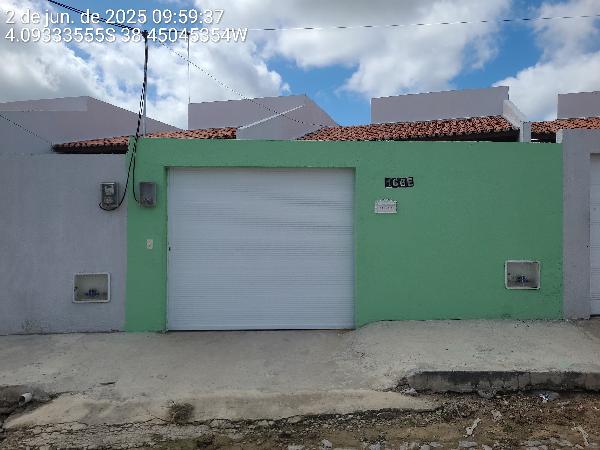 Oferta imperdível — Casa no Vertente, Horizonte - CE, Nº 166-E, 2 quartos, 1 vaga, 134,64m²