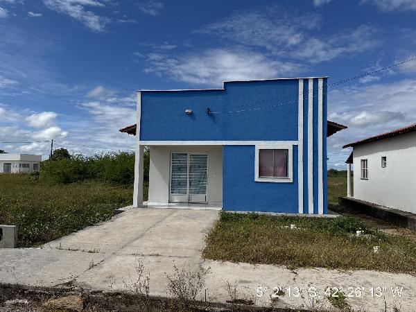 Imóvel com ótimo padrão — Casa no S Sebastiao, Altos - PI, Nº 124, 2 quartos, 1 vaga, 250m²