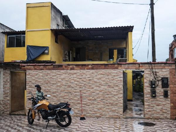 Imóvel com bom aproveitamento — Casa no Jardim Catarina, Sao Goncalo - RJ, Nº 1395, 2 quartos, 99m²