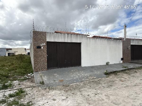 Imóvel selecionado — Casa no Tancredo Neves, Teixeira de Freitas - BA, Nº 390, 2 quartos, 1 vaga, 200m²