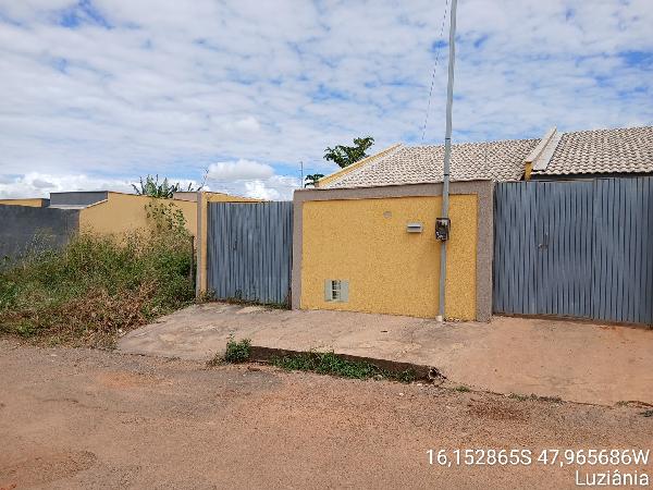 Imóvel com excelente proposta — Casa no Parque Estrela Dalva Ix, Luziania - GO, N. SN CS 01 LT 14 RUA 118, 2 quartos, 1 vaga, 180m²