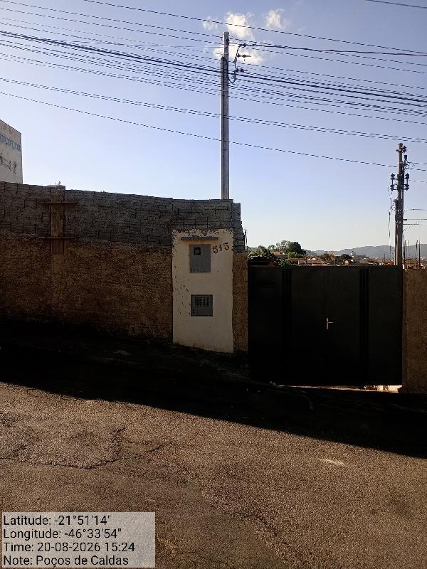 Grande chance — Casa no Conjunto Habitacional Pedro Afonso, Pocos de Caldas - MG, Nº 515, 3 quartos, 243,36m²