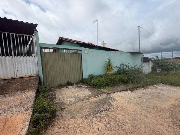 Imóvel em local estratégico — Casa no Vila Isabel, Valparaiso de Goias - GO, Nº S, 2 quartos, 119m²