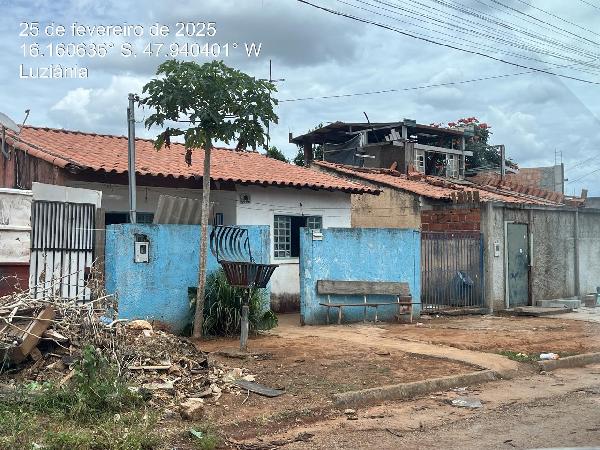 Oferta com excelente localização — Casa no Parque Industrial Mingone, Luziania - GO, Nº S, 2 quartos, 1 vaga, 119,14m²