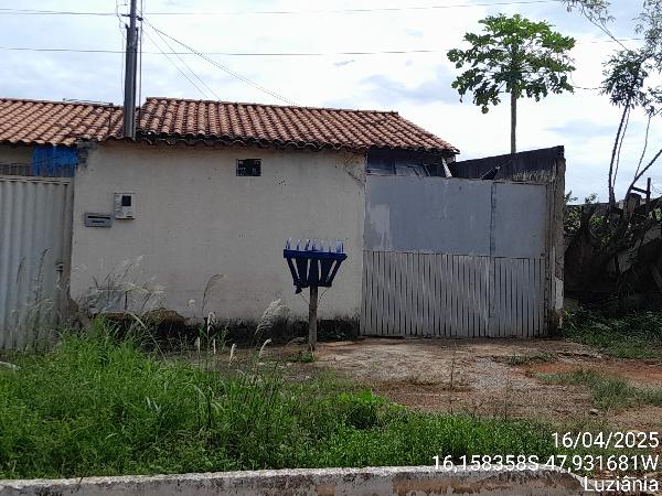 Grande oportunidade — Casa no Parque Industrial Mingone, Luziania - GO, N. SN LT H QD 113 CS 02, 2 quartos, 165m²