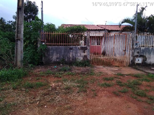 Oferta em destaque — Casa no Parque Estrela Dalva X, Luziania - GO, 2 quartos, 1 vaga, 180m²