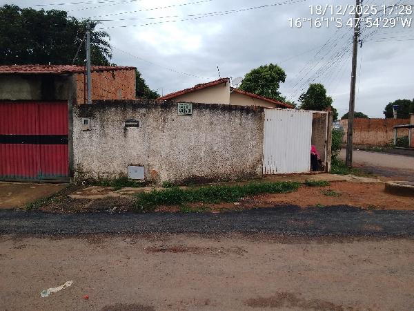 Imóvel em local estratégico — Casa no Parque Estrela Dalva Viii, Luziania - GO, Nº 01, 2 quartos, 1 vaga, 165,63m²