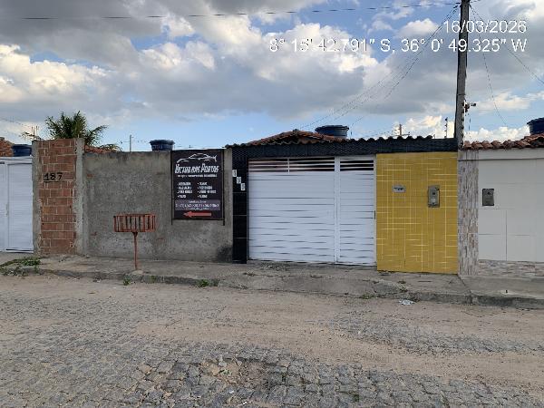 Oferta com excelente localização — Casa no Andorinha, Caruaru - PE, Nº 195, 2 quartos, 1 vaga, 160,55m²