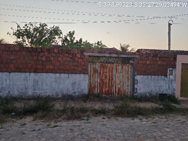 Excelente imóvel — Casa no Res Otavio Praxedes, Ceara-mirim - RN, Nº 714, 2 quartos, 1 vaga, 200m²