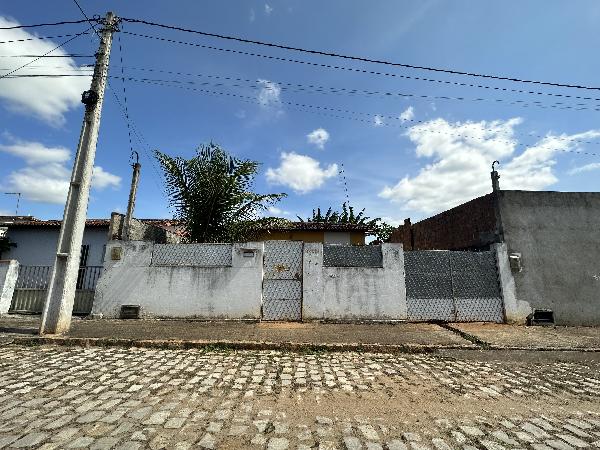 Oportunidade valiosa — Casa no Centro, Ceara-mirim - RN, Nº 311, 2 quartos, 200m²