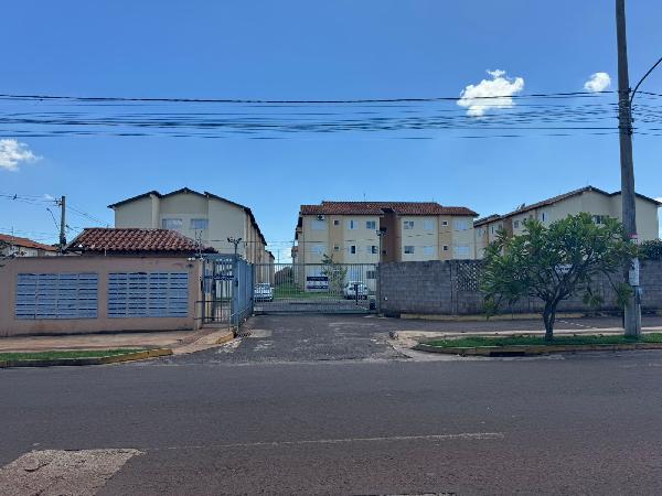 Condições especiais — Apartamento no Jardim Centenario, Campo Grande - MS, Apto 03, 2 quartos, 1 vaga, 42,17m²