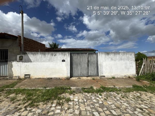 Imóvel com excelente proposta — Casa no Ruy Pereira, Ceara-mirim - RN, Nº 83, 2 quartos, 220m²