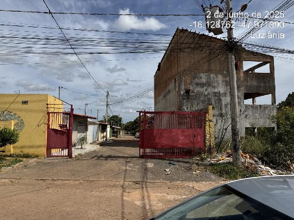 Imóvel em ótima região — Casa no Jardim Zuleika, Luziania - GO, Nº S, 2 quartos, 1 vaga, 162,58m²