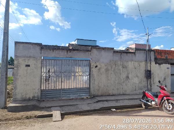 Imóvel com potencial — Casa no Bairro Aeroporto, Tailandia - PA, Nº S, 2 quartos, 1 vaga, 149,2m²