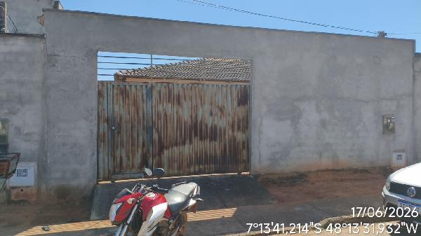 Imóvel com potencial — Casa no Loteamento Parque do Lago, Araguaina - TO, N. SN LT 29 QD 1, 3 quartos, 270m²