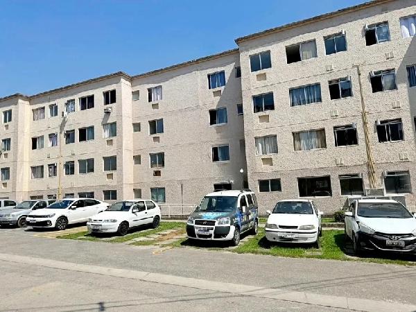 Imóvel com potencial — Apartamento no Cosmos, Rio de Janeiro - RJ, Apto 301, 2 quartos, 44m²