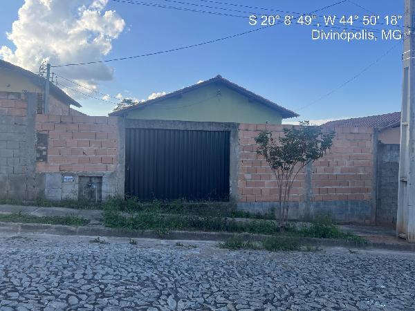 Condição facilitada — Casa no Residencial Sao Frei Galvao, Divinopolis - MG, Nº 111, 2 quartos, 1 vaga, 155m²