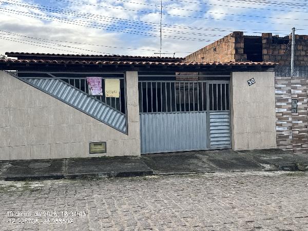 Oportunidade valiosa — Casa no Gabriela, Feira de Santana - BA, Nº 30, 1 quarto, 1 vaga, 105m²