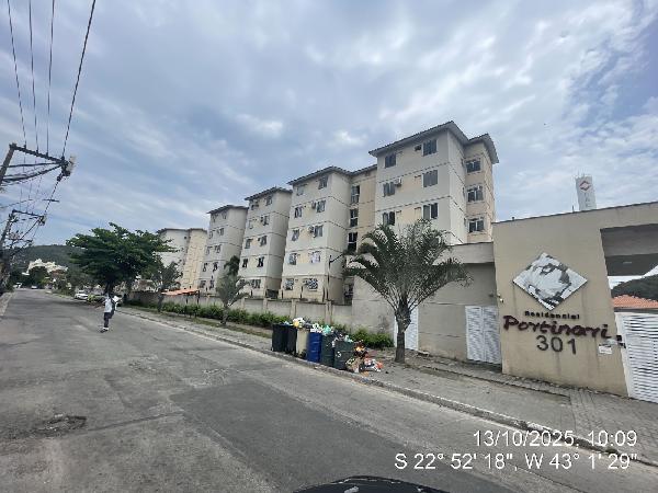 Imóvel com ótimo custo — Apartamento no Maria Paula, Sao Goncalo - RJ, Apto 402, 56,05m²