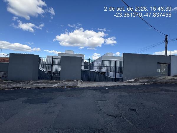 Grande chance — Casa no Jardim Vale da Lua, Tatui - SP, Nº 49, 2 quartos, 144,85m²