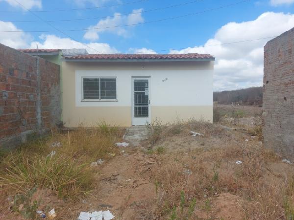 Oportunidade garantida — Casa no Euno Andrade da Silva, Belo Jardim - PE, Nº 204, 2 quartos, 1 vaga, 189,5m²