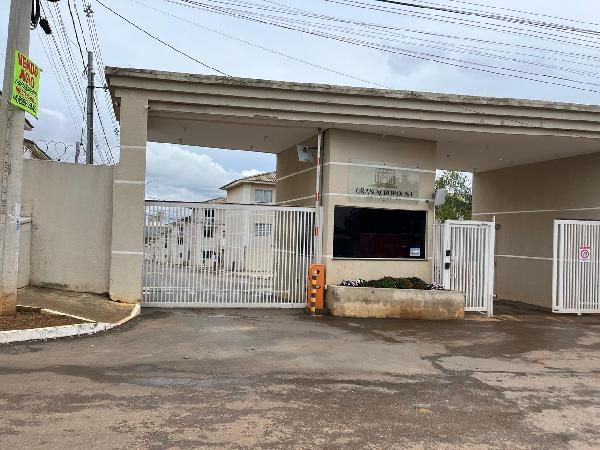 Oferta vantajosa — Apartamento no Fazenda Saia Velha, Luziania - GO, Apto 203, 2 quartos, 1 vaga, 56,32m²