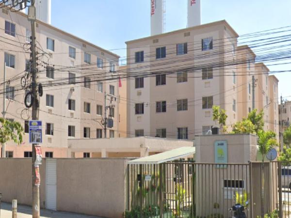 Imóvel com localização privilegiada — Apartamento no Santa Cruz, Rio de Janeiro - RJ, Apto 305, 2 quartos, 1 vaga, 40,54m²