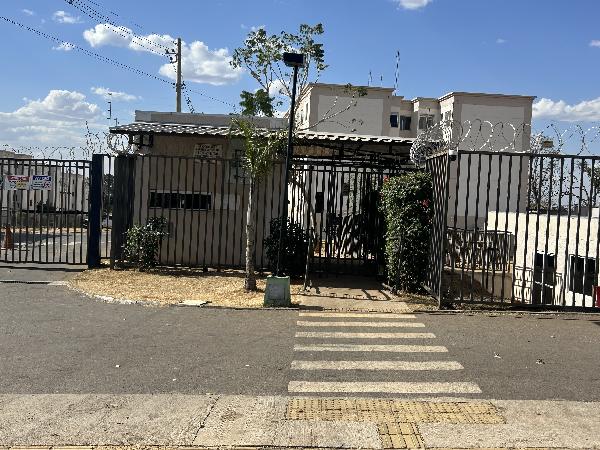 Oportunidade para moradia — Apartamento no Fazenda Santa Rita, Goiania - GO, Apto 304, 2 quartos, 1 vaga, 42,05m²