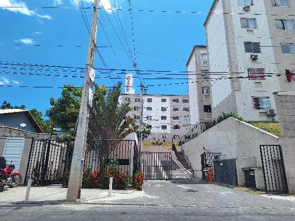Imóvel com potencial — Apartamento no Monjolos, Sao Goncalo - RJ, Apto 501, 2 quartos, 1 vaga, 48,74m²