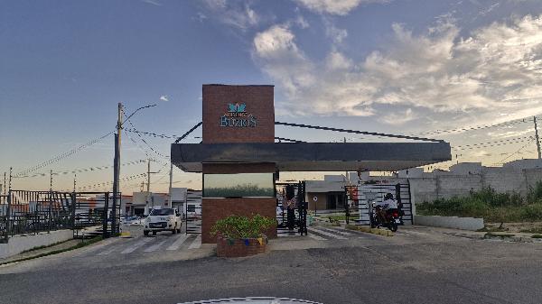 Imóvel com potencial de valorização — Casa no Registro, Feira de Santana - BA, Nº 1801, 2 quartos, 127,5m²