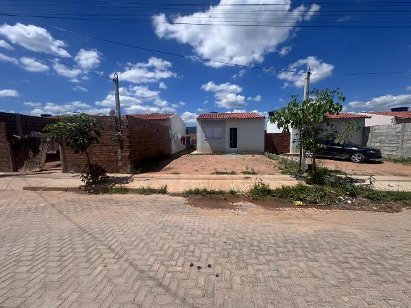 Oportunidade para moradia — Casa no Euno Andrade da Silva, Belo Jardim - PE, Nº 56, 2 quartos, 148,2m²