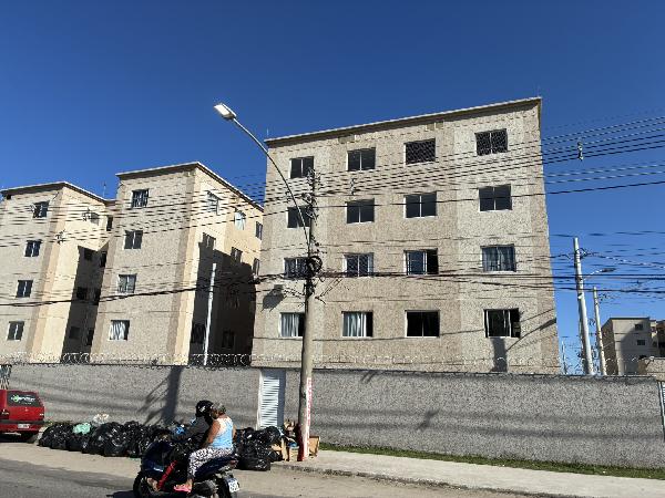 Imóvel com potencial — Apartamento no Santa Cruz, Rio de Janeiro - RJ, Apto 107, 2 quartos, 40,54m²