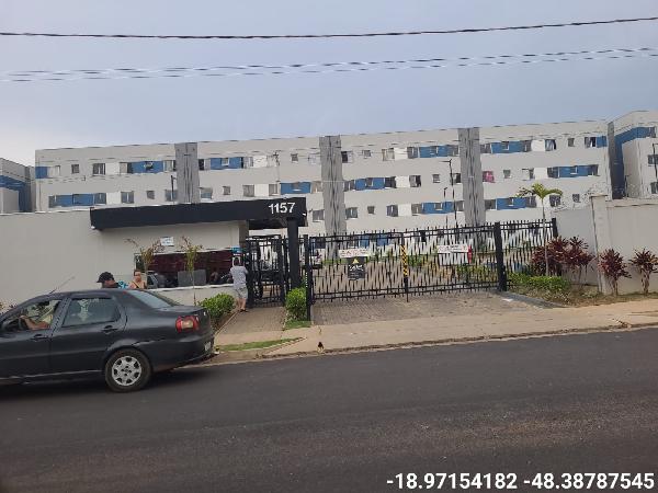 Imóvel em região valorizada — Apartamento no Loteamento Residencial Pequis, Uberlandia - MG, Apto 12, 2 quartos, 1 vaga, 41,97m²