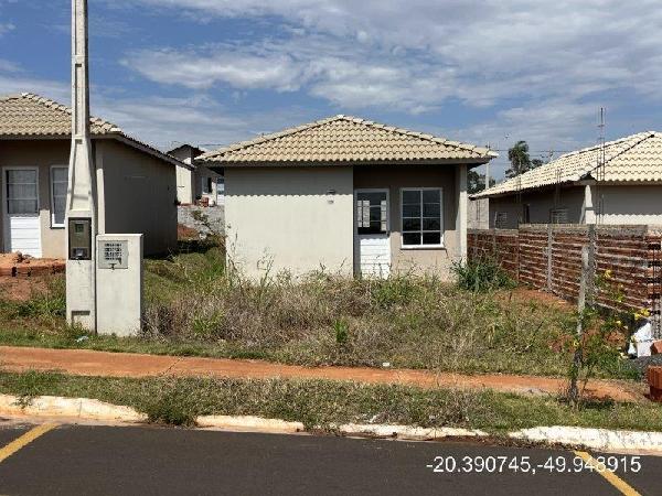 Imóvel bem posicionado — Casa no Parque Esplanada, Votuporanga - SP, Nº 1842, 2 quartos, 1 vaga, 180m²