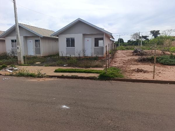 Condições especiais — Casa no Jardim Maria Luiza I, Tabatinga - SP, Nº 520, 2 quartos, 181,69m²