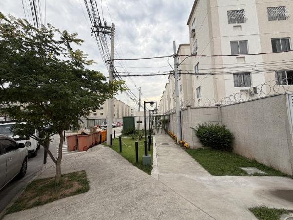 Imóvel com excelente localização — Apartamento no Bras de Pina, Rio de Janeiro - RJ, Apto 405, 2 quartos, 40m²